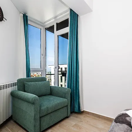 Amber Meraki And Apartment Năvodari